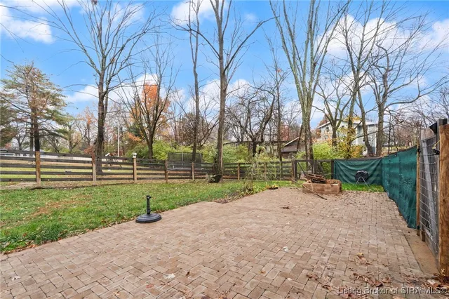 $724,900 | 1414 Knob Avenue, New Albany, IN 47150