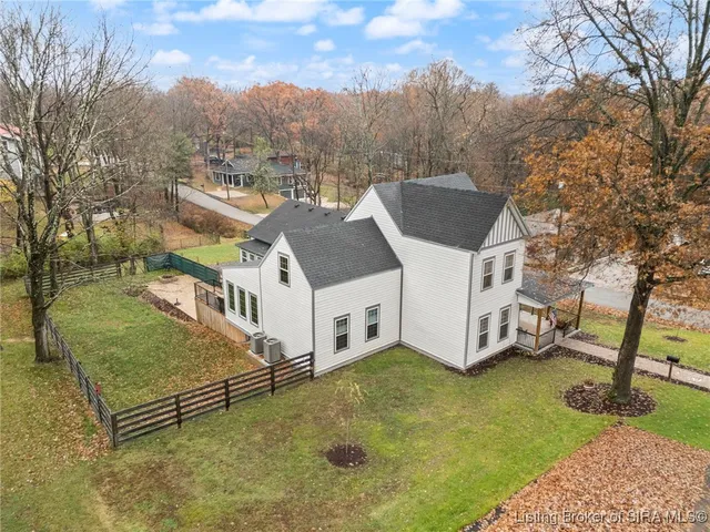 $724,900 | 1414 Knob Avenue, New Albany, IN 47150