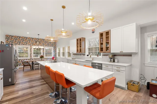 $724,900 | 1414 Knob Avenue, New Albany, IN 47150