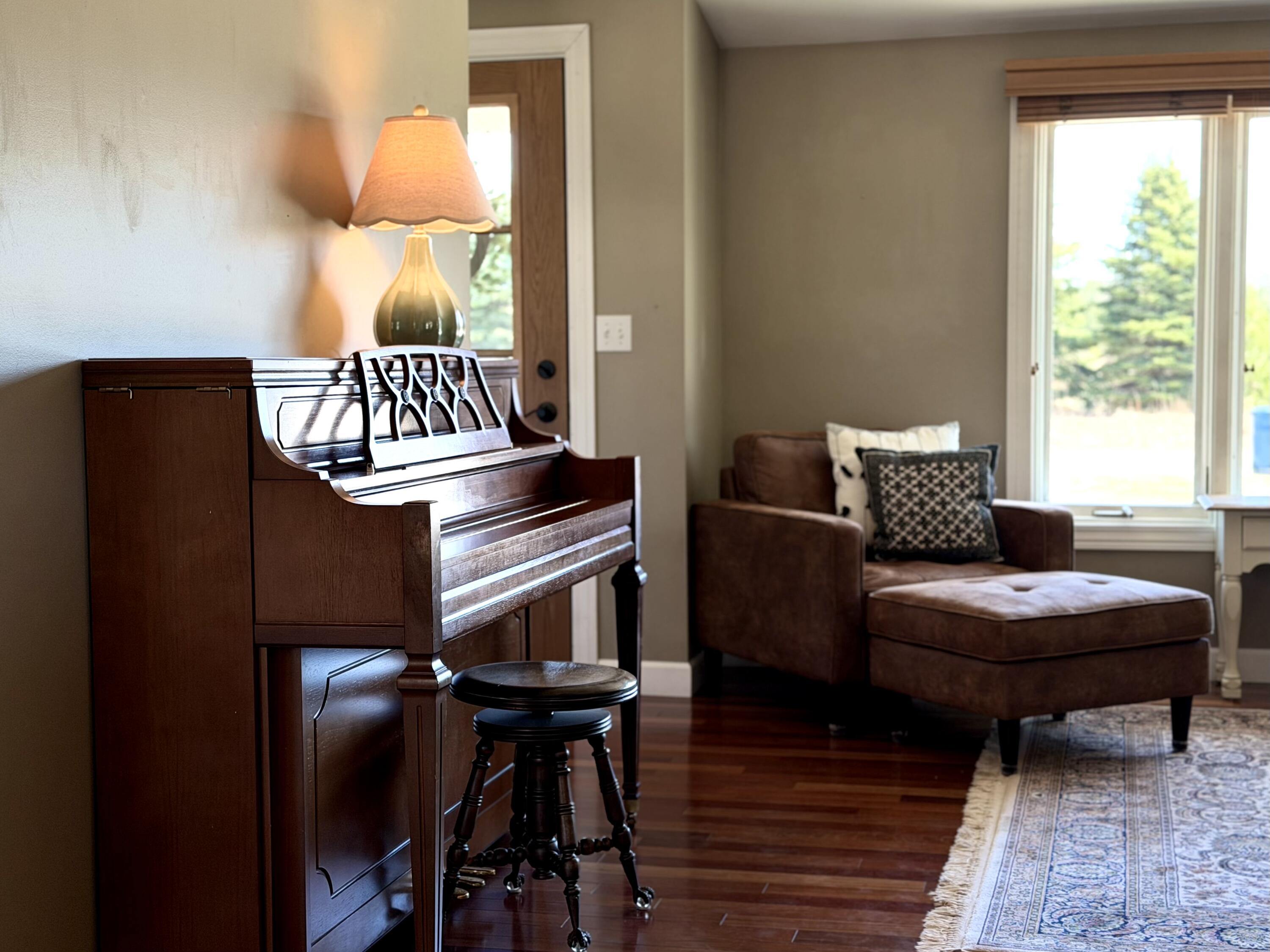 4786 Red Apple Road Manistee, MI 49660 - Photo 21 of 41 Living room