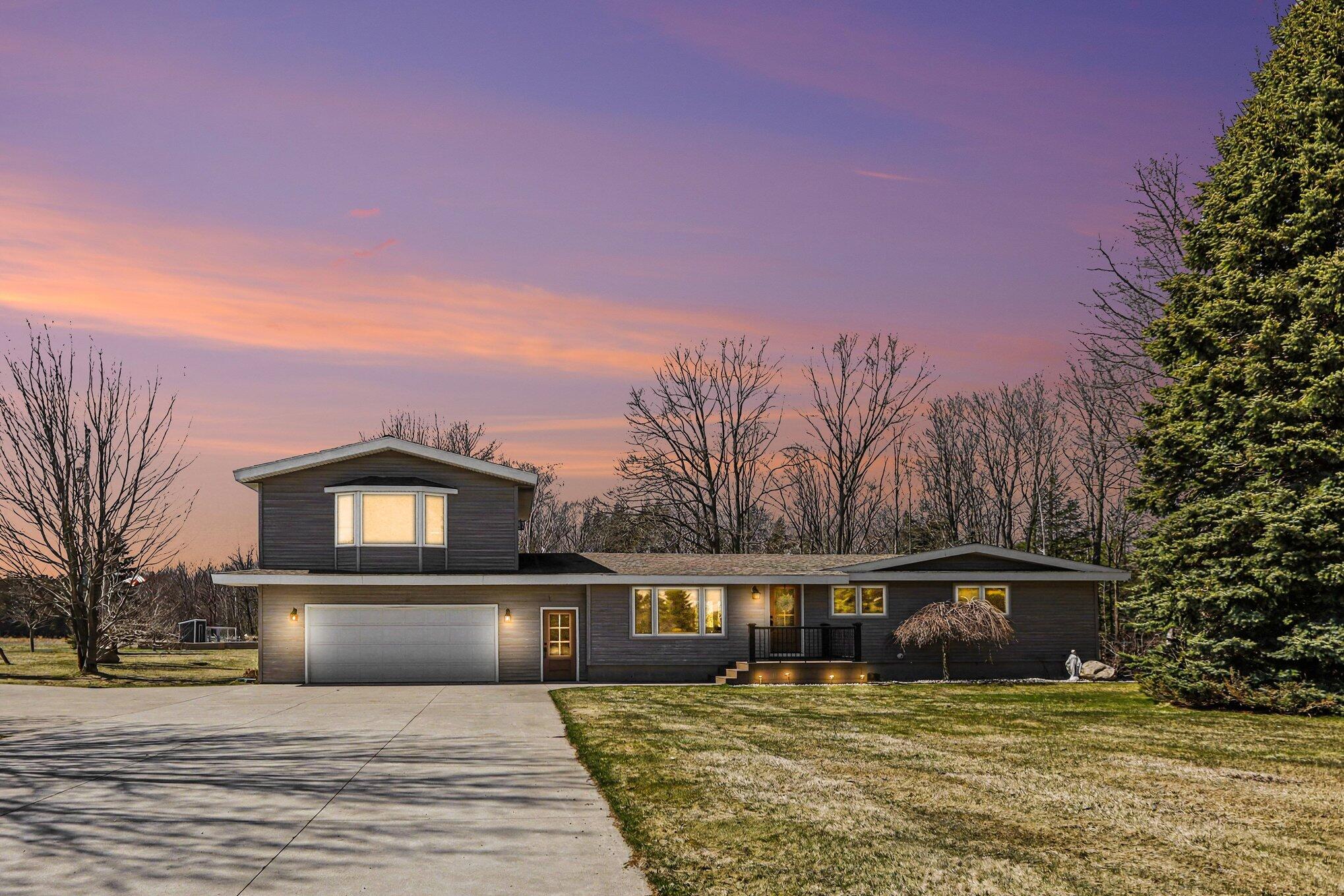 4786 Red Apple Road Manistee, MI 49660 - Photo 3 of 41 Front of house