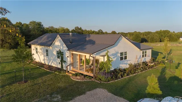$1,495,000 | 7501 Nebo Road, Versailles, MO 65084