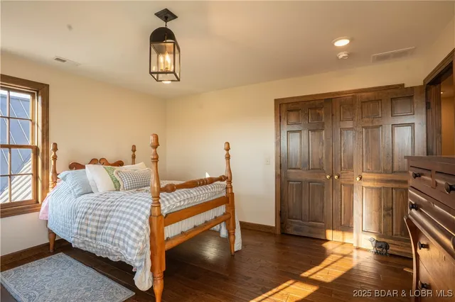 $1,495,000 | 7501 Nebo Road, Versailles, MO 65084