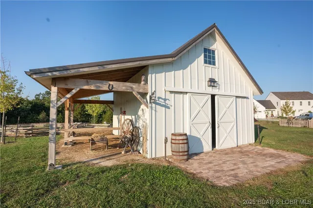 $1,495,000 | 7501 Nebo Road, Versailles, MO 65084