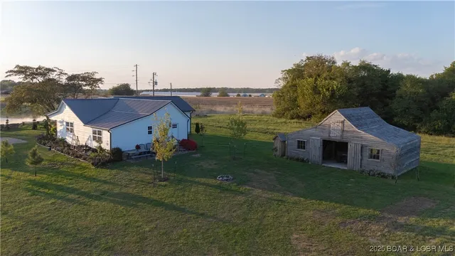 $1,495,000 | 7501 Nebo Road, Versailles, MO 65084