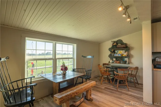 $1,495,000 | 7501 Nebo Road, Versailles, MO 65084