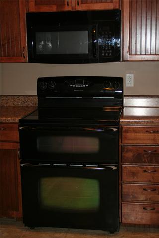 1191 Biter Road Cunningham, TN 37052 - Photo 8 of 19 Upgraded double oven