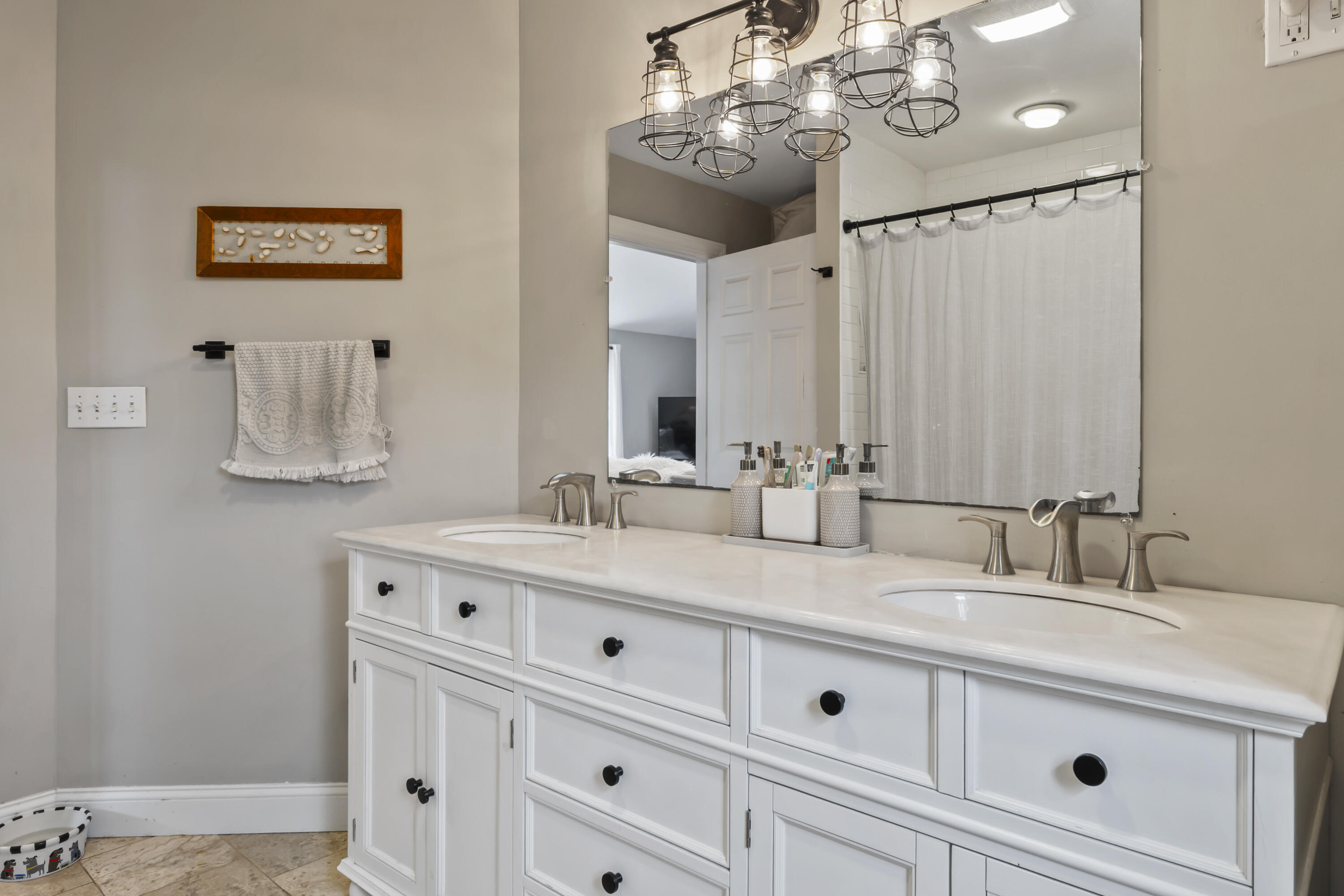 111 Scotland Bridge Road York, ME 03909 - Photo 40 of 82 Full Bathroom