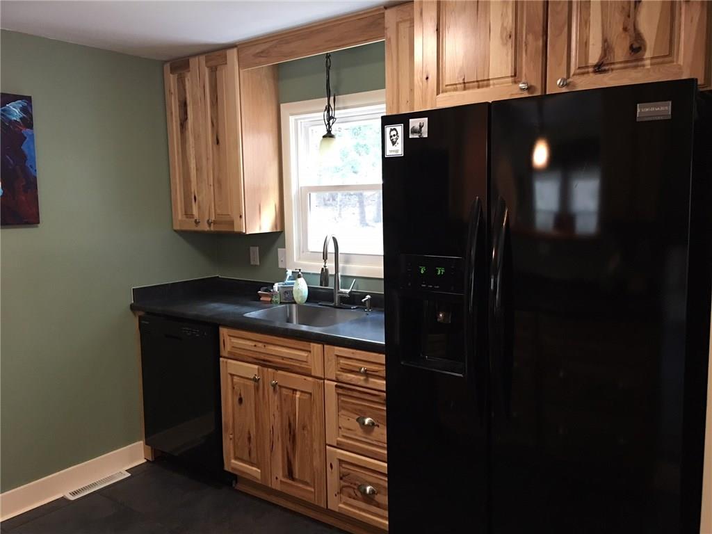 116 Honeysuckle Lane Rector, PA 15677 - Photo 9 of 24 Gallery Image 9