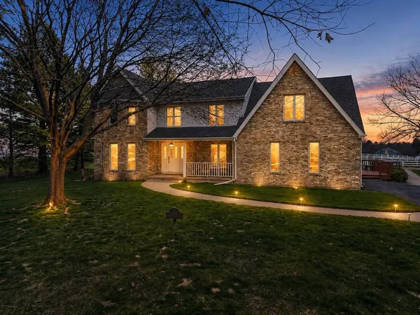 $949,000 | 6N777 Palomino Drive, St. Charles, IL 60175