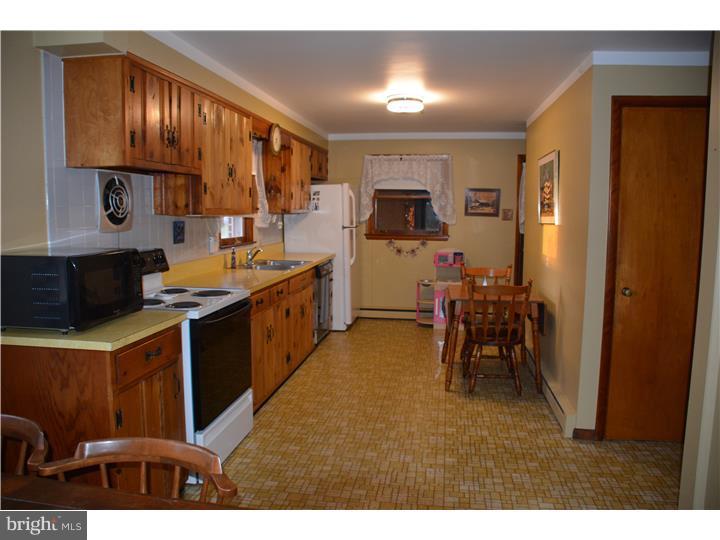 12 Ridge Road Phoenixville, PA 19460 - Photo 2 of 13 Kitchen
