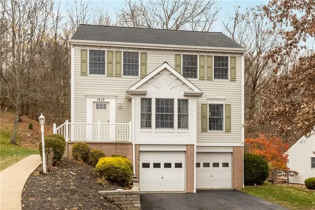 $364,900 | 1012 Woodridge Drive, Canonsburg, PA 15317