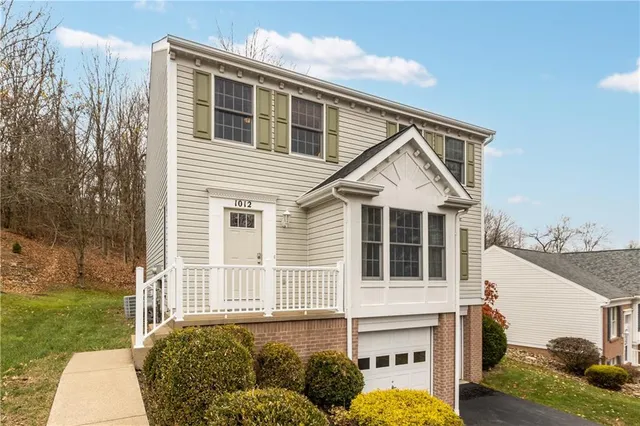 $364,900 | 1012 Woodridge Drive, Canonsburg, PA 15317