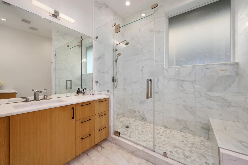 1410 Woodlawn Boulevard, Unit C Austin, TX 78703 - Photo 16 of 29