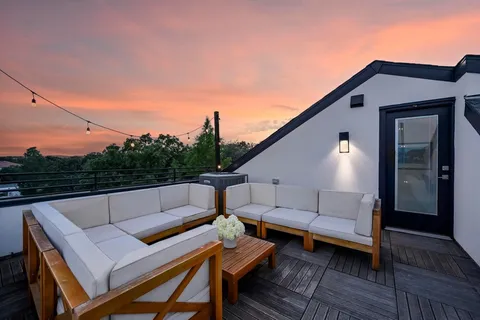 $1,650,000 | 1410 Woodlawn Boulevard, Unit C, Austin, TX 78703