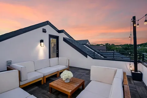 $1,650,000 | 1410 Woodlawn Boulevard, Unit C, Austin, TX 78703