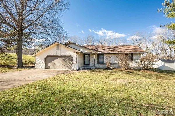 $2,500 | 509 Bald Hill Road, Eureka, MO 63025