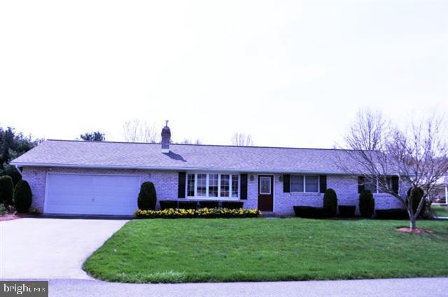 109 West Hunter Road Carlisle, PA 17015 - Photo 1 of 18 Gallery Image 1