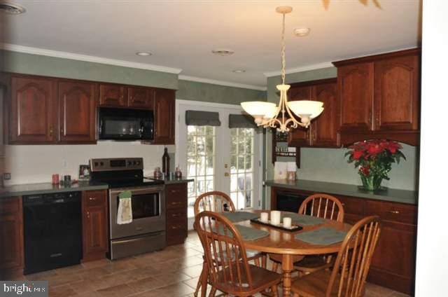 109 West Hunter Road Carlisle, PA 17015 - Photo 4 of 18 Gallery Image 4