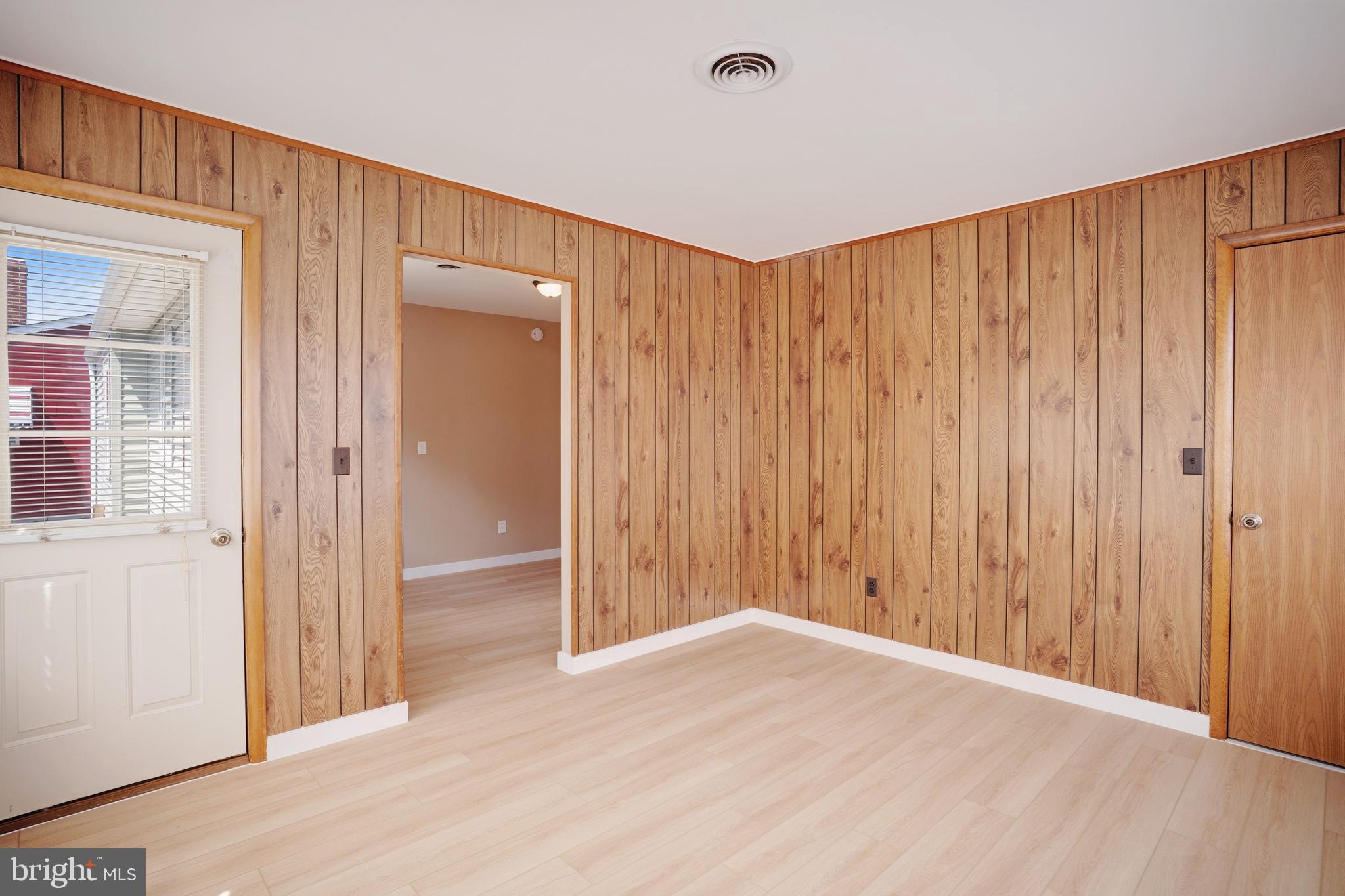 9 Norway Road Toms River, NJ 08757 - Photo 26 of 33 Bonus/ Sun Room - rear exit to back patio & Garage