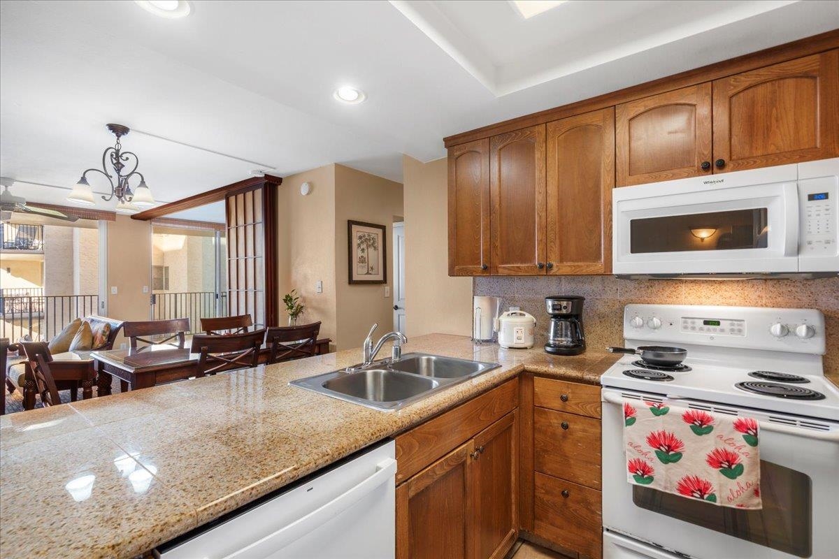 4401 Lower Honoapiilani Road, Unit B401 Lahaina, HI 96761 - Photo 13 of 42