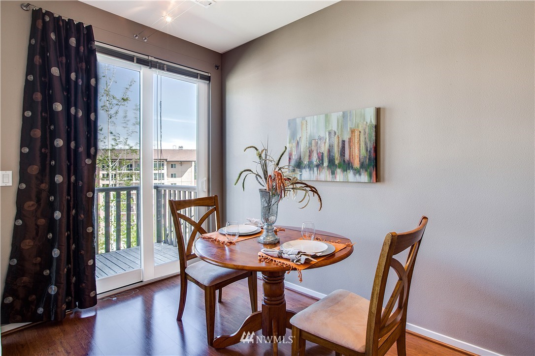 122 Cougar Ridge Road Northwest Issaquah, WA 98027 - Photo 9 of 25