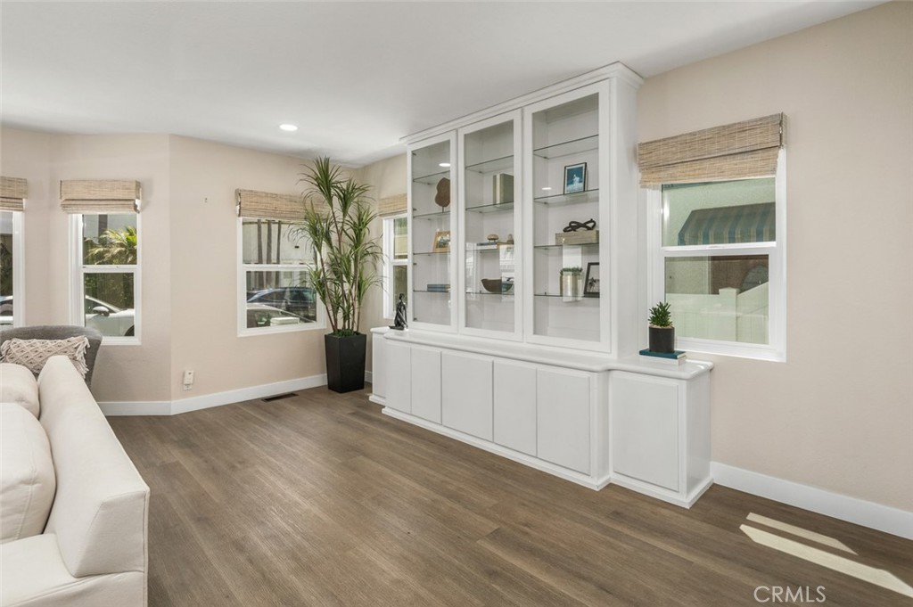 29 68th Place Long Beach, CA 90803 - Photo 15 of 56