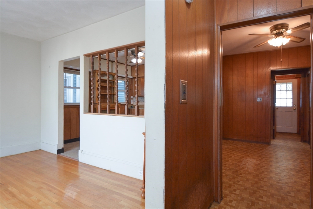 31 Wordsworth Street Boston, MA 02128 - Photo 5 of 36