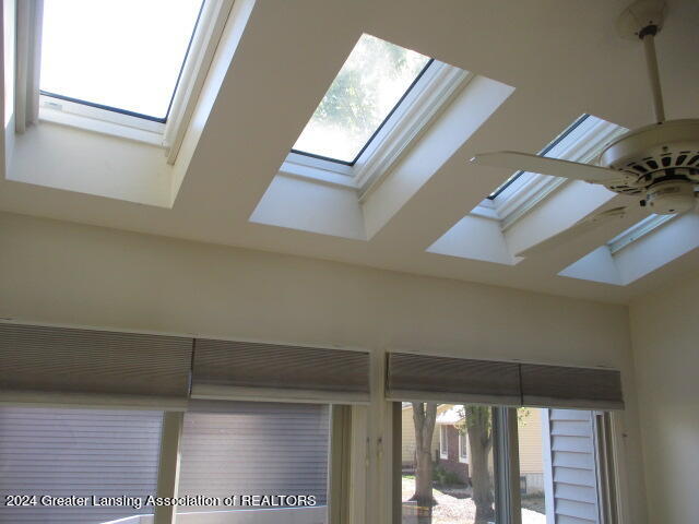 3535 Apple Valley Road Okemos, MI 48864 - Photo 8 of 28 IMG_8714