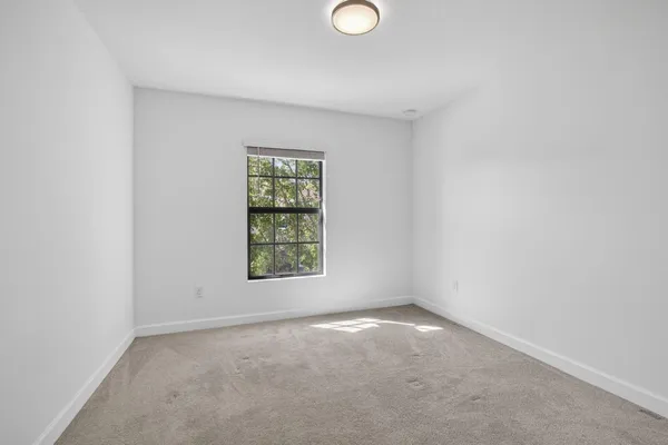 $3,000 | 4408 Hemlock Street, Riviera Beach, FL 33410