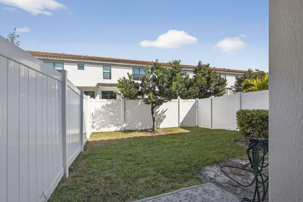 $3,000 | 4408 Hemlock Street, Riviera Beach, FL 33410