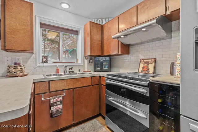 $1,100,000 | 7088 North Colfax Street, Dalton Gardens, ID 83815