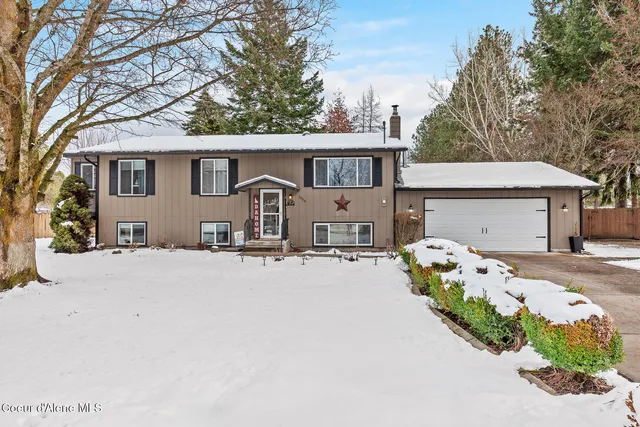 $1,100,000 | 7088 North Colfax Street, Dalton Gardens, ID 83815