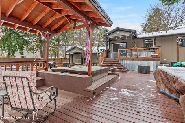 $1,100,000 | 7088 North Colfax Street, Dalton Gardens, ID 83815