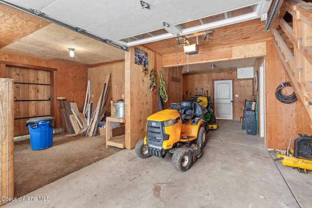 $1,100,000 | 7088 North Colfax Street, Dalton Gardens, ID 83815