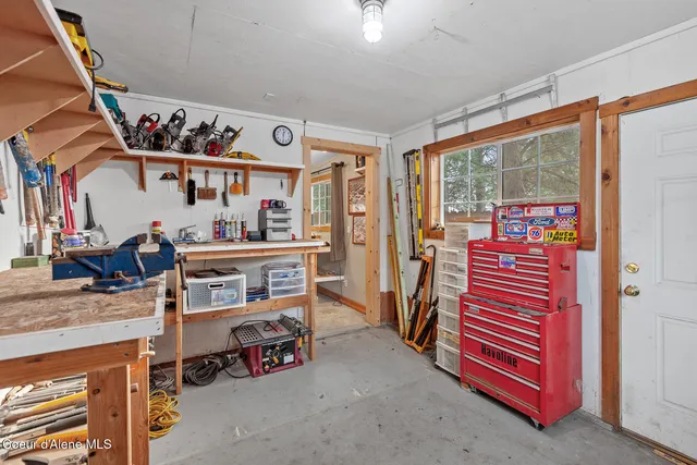 $1,100,000 | 7088 North Colfax Street, Dalton Gardens, ID 83815