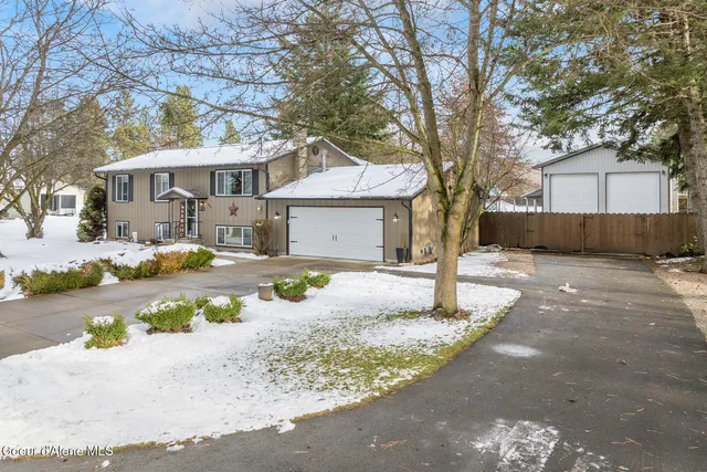 $1,100,000 | 7088 North Colfax Street, Dalton Gardens, ID 83815