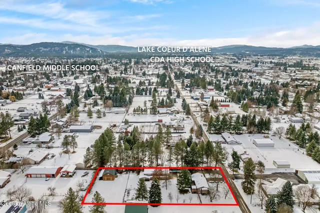 $1,100,000 | 7088 North Colfax Street, Dalton Gardens, ID 83815