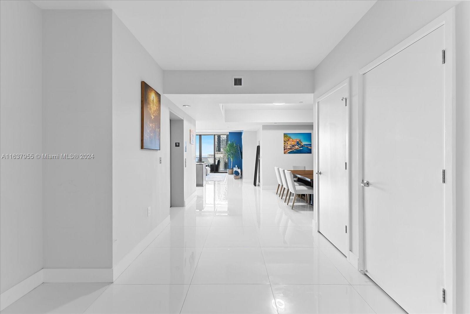 1010 Brickell Avenue, Unit 1602 Miami, FL 33131 - Photo 17 of 47