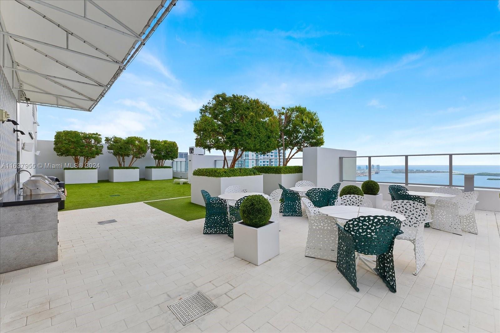 1010 Brickell Avenue, Unit 1602 Miami, FL 33131 - Photo 29 of 47