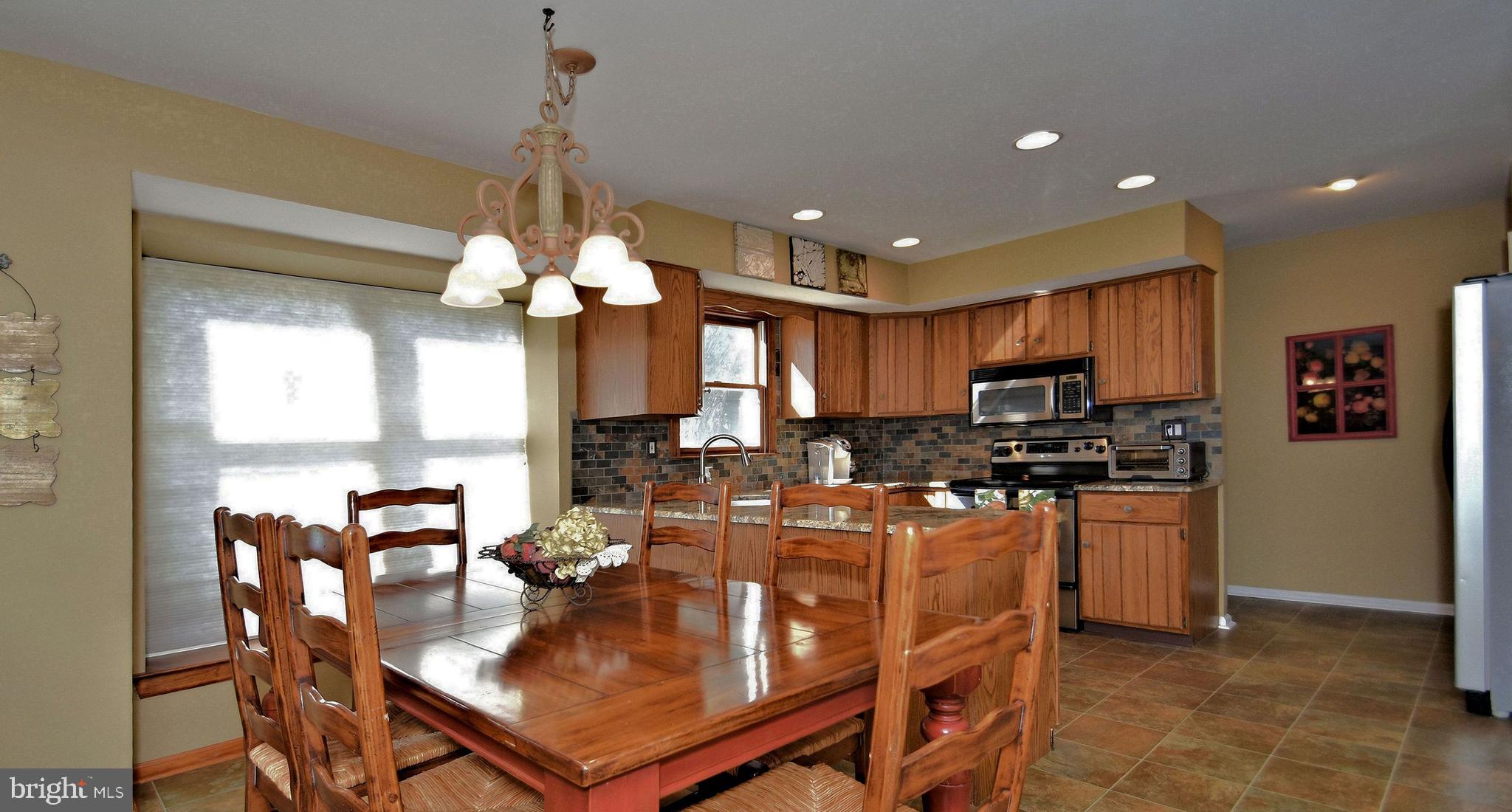 46 Heather Valley Road Holland, PA 18966 - Photo 5 of 35 kitchen