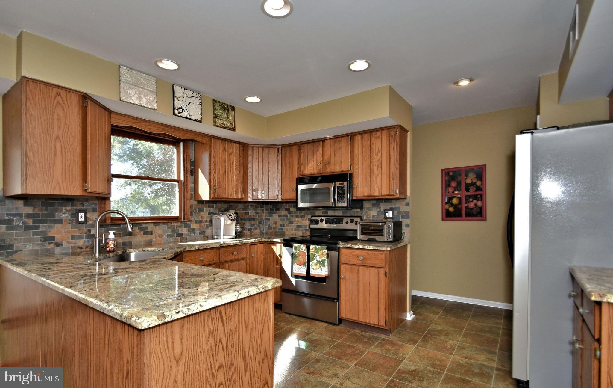 46 Heather Valley Road Holland, PA 18966 - Photo 6 of 35 Gallery Image 6