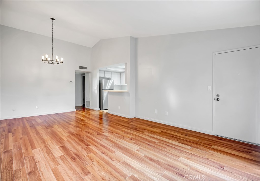 7308 Corbin Avenue, Unit G Reseda, CA 91335 - Photo 3 of 24