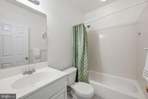 $1,295,000 | 308 Barnside Place, Rockville, MD 20850