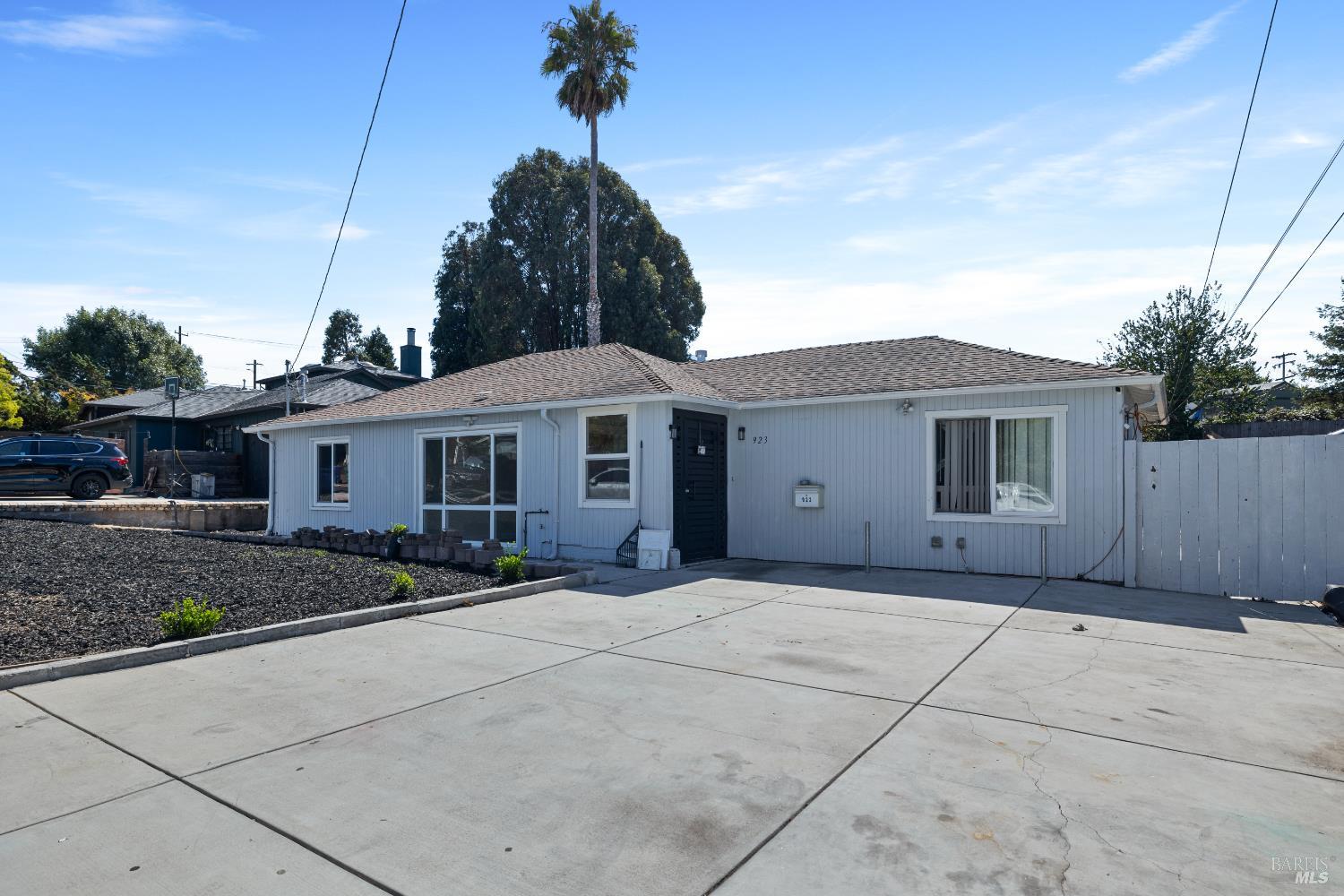 923 Kelvin Road El Sobrante, CA 94803 - Photo 1 of 17