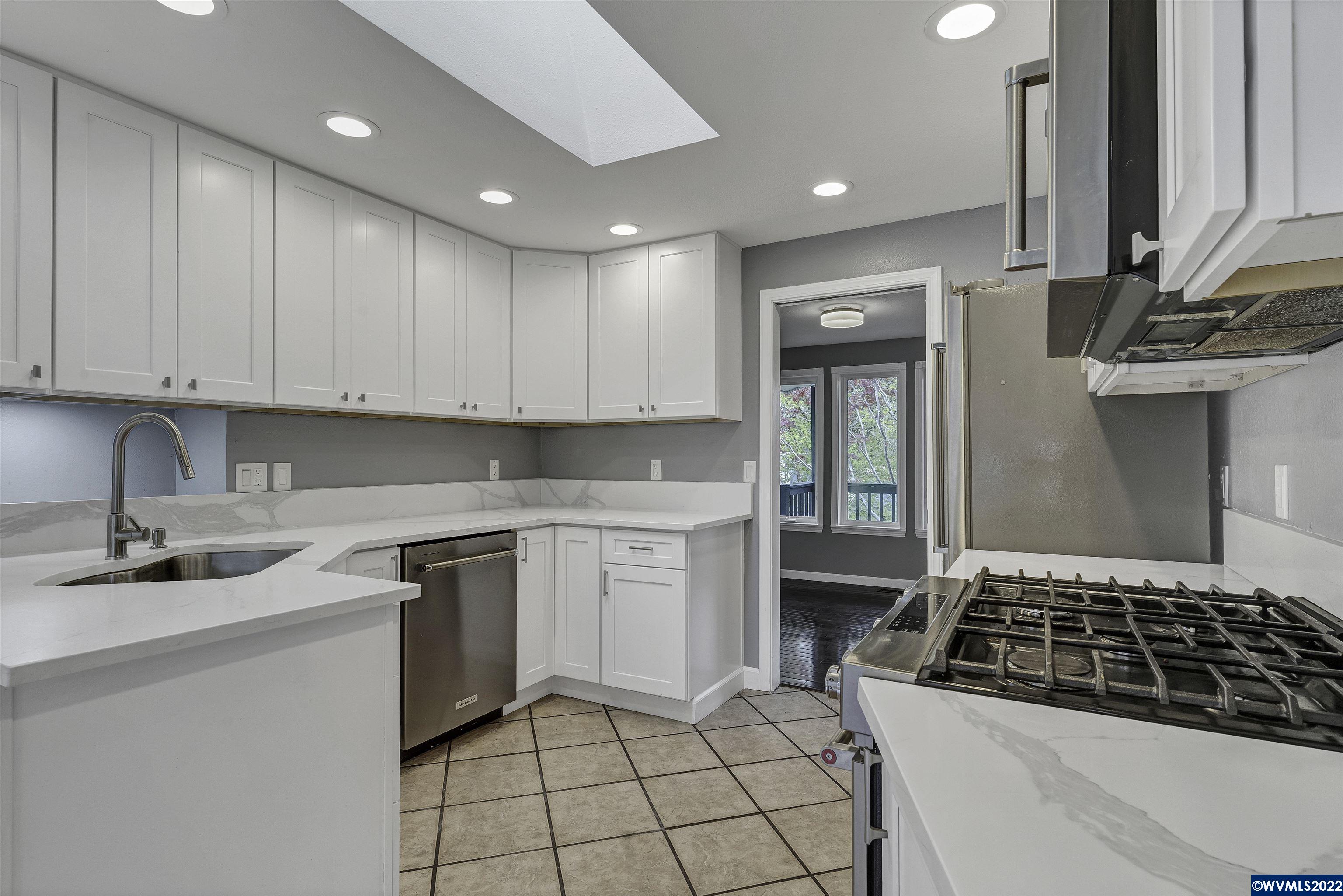 4843 Gardner Road Southeast Salem, OR 97302 - Photo 10 of 41 Gallery Image 10