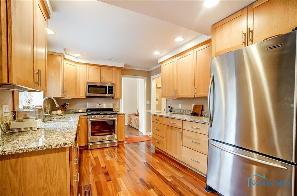 225 Sand Ridge Road Bowling Green, OH 43402 - Photo 16 of 50 Gallery Image 16