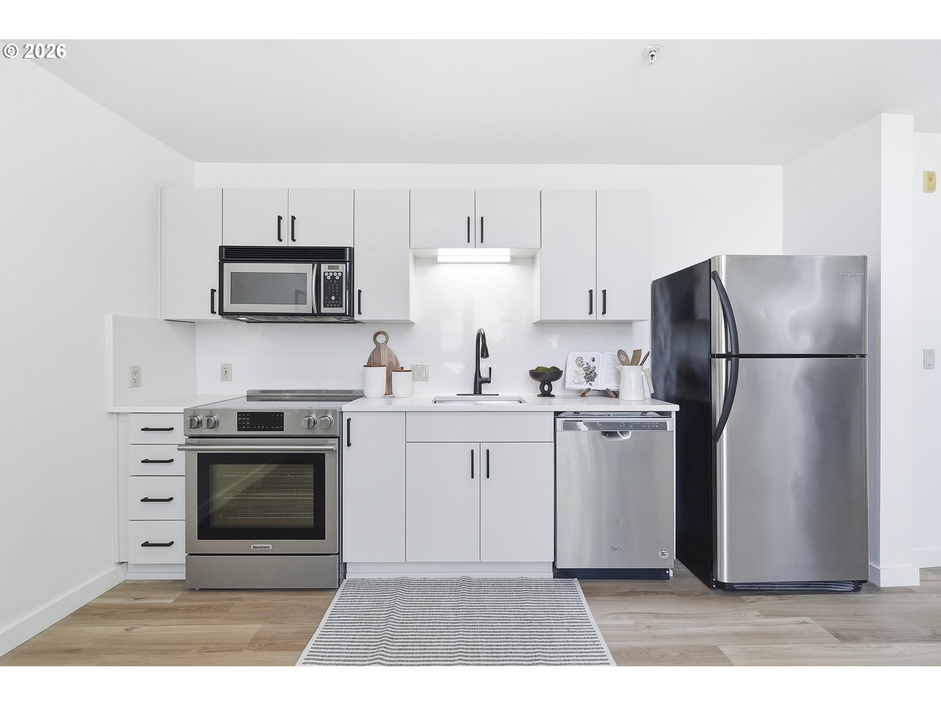 12600 Southwest Crescent Street, Unit 216 Beaverton, OR 97005 - Photo 3 of 40 Kitchen