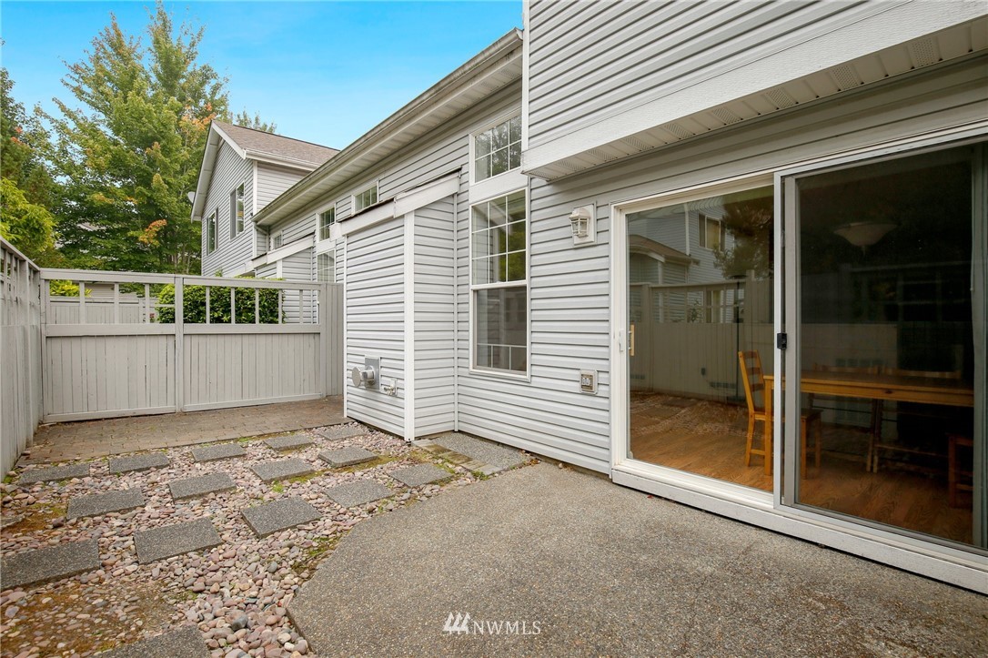 19131 110th Place Southeast Renton, WA 98055 - Photo 22 of 25 a view of a house with a outdoor space