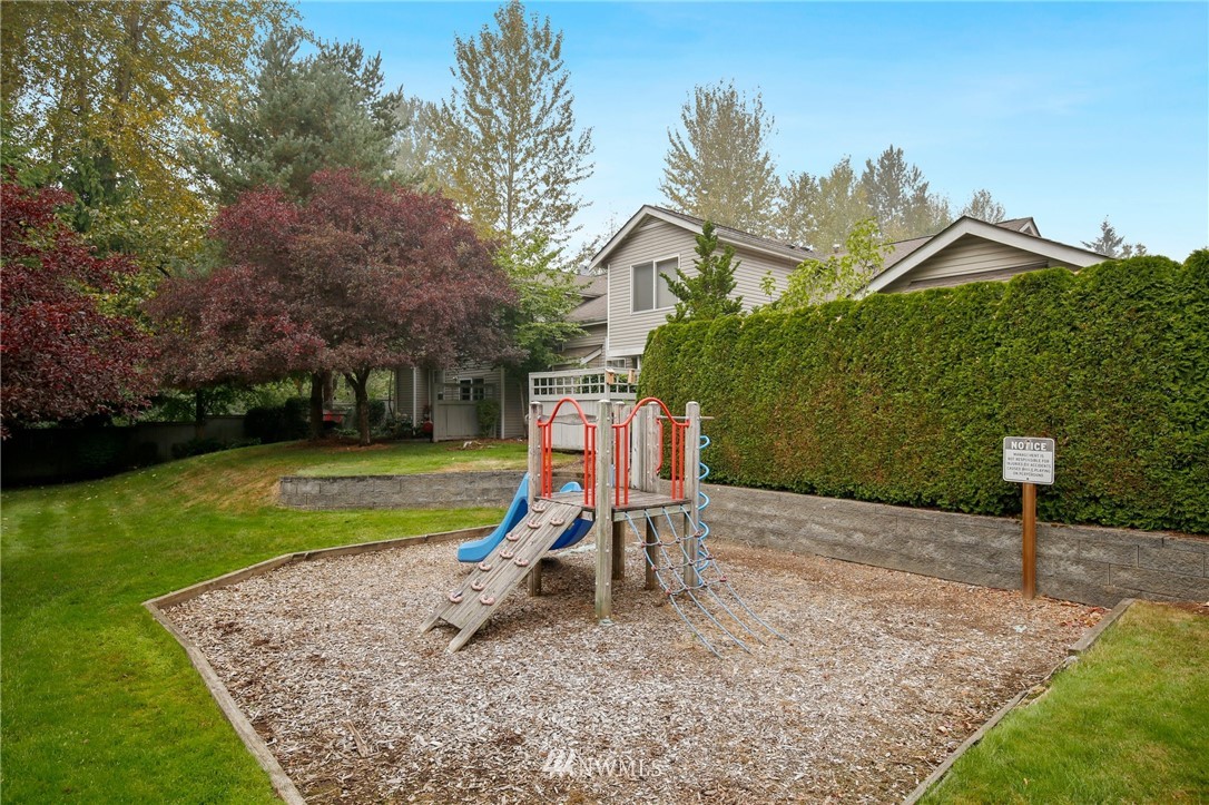 19131 110th Place Southeast Renton, WA 98055 - Photo 25 of 25 a garden with trees